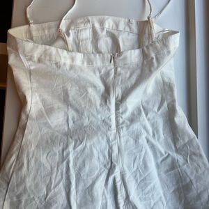 Reformation white top size xs never worn removable straps